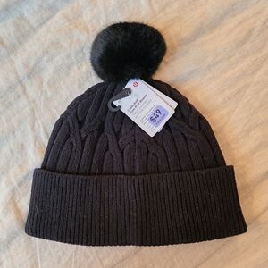 Lululemon Cable Knit Pom-Pom Beanie